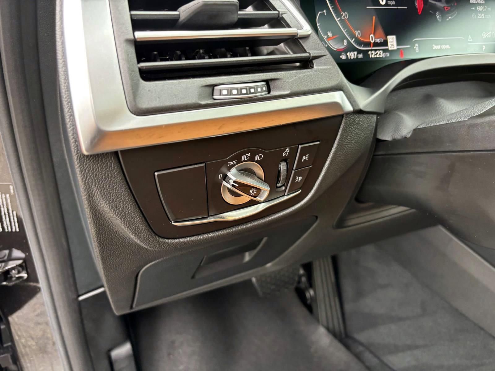 Used 2024 BMW X3 xDrive30i w/ Convenience Package image 14