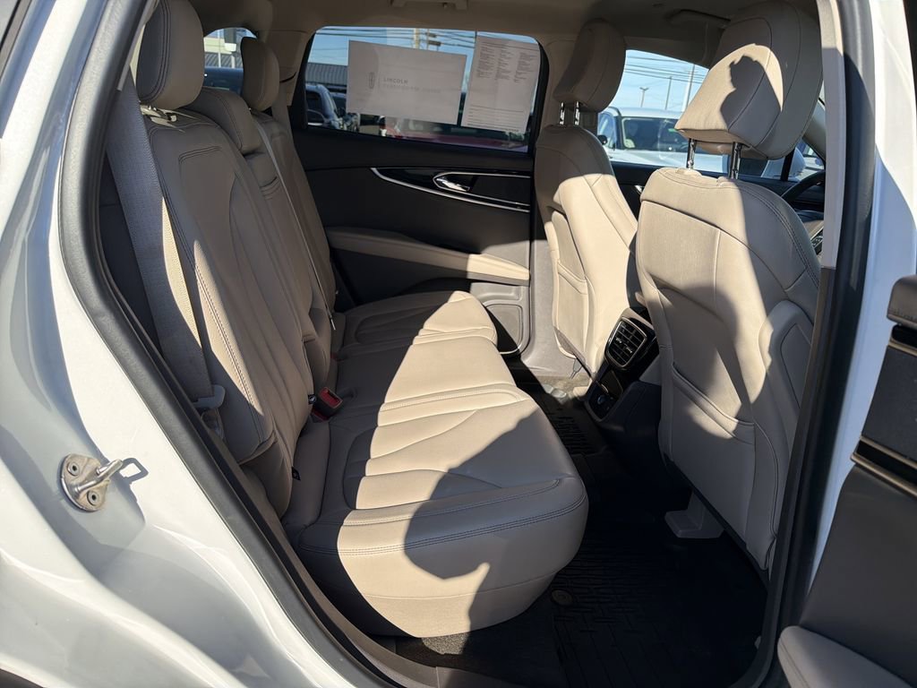 Certified 2023 Lincoln Nautilus AWD w/ Premium Package image 17