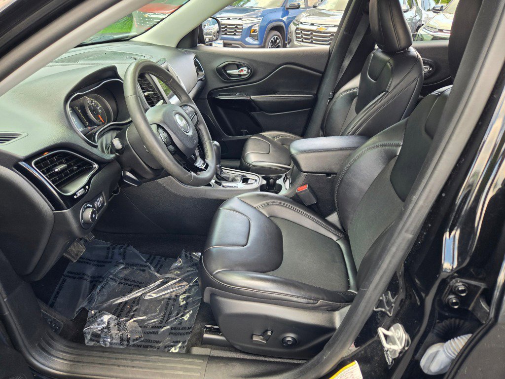 Used 2021 Jeep Cherokee Latitude Plus image 21