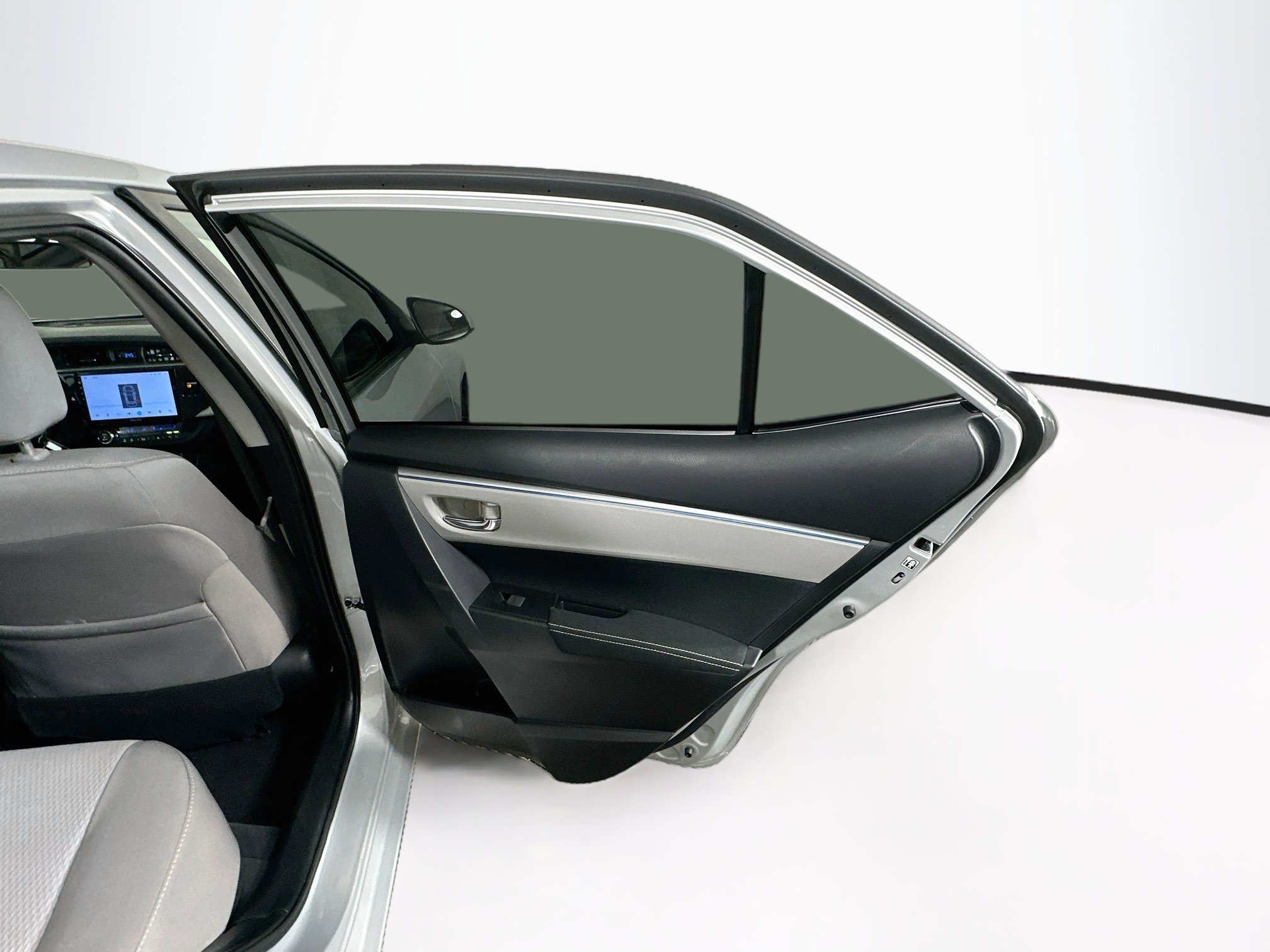 Used 2015 Toyota Corolla LE FWD image 27