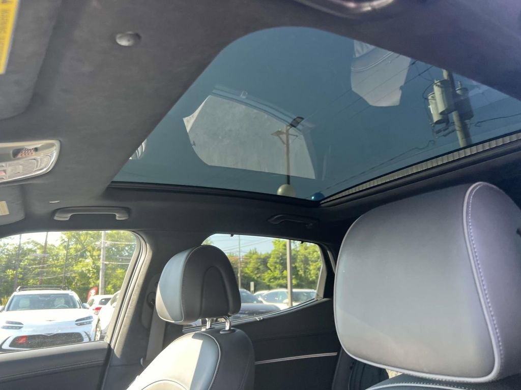 New 2024 Genesis GV60 Performance image 18