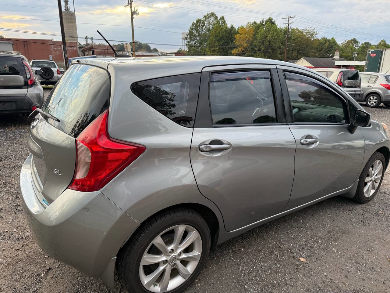 Used 2015 Nissan Versa Note image 22