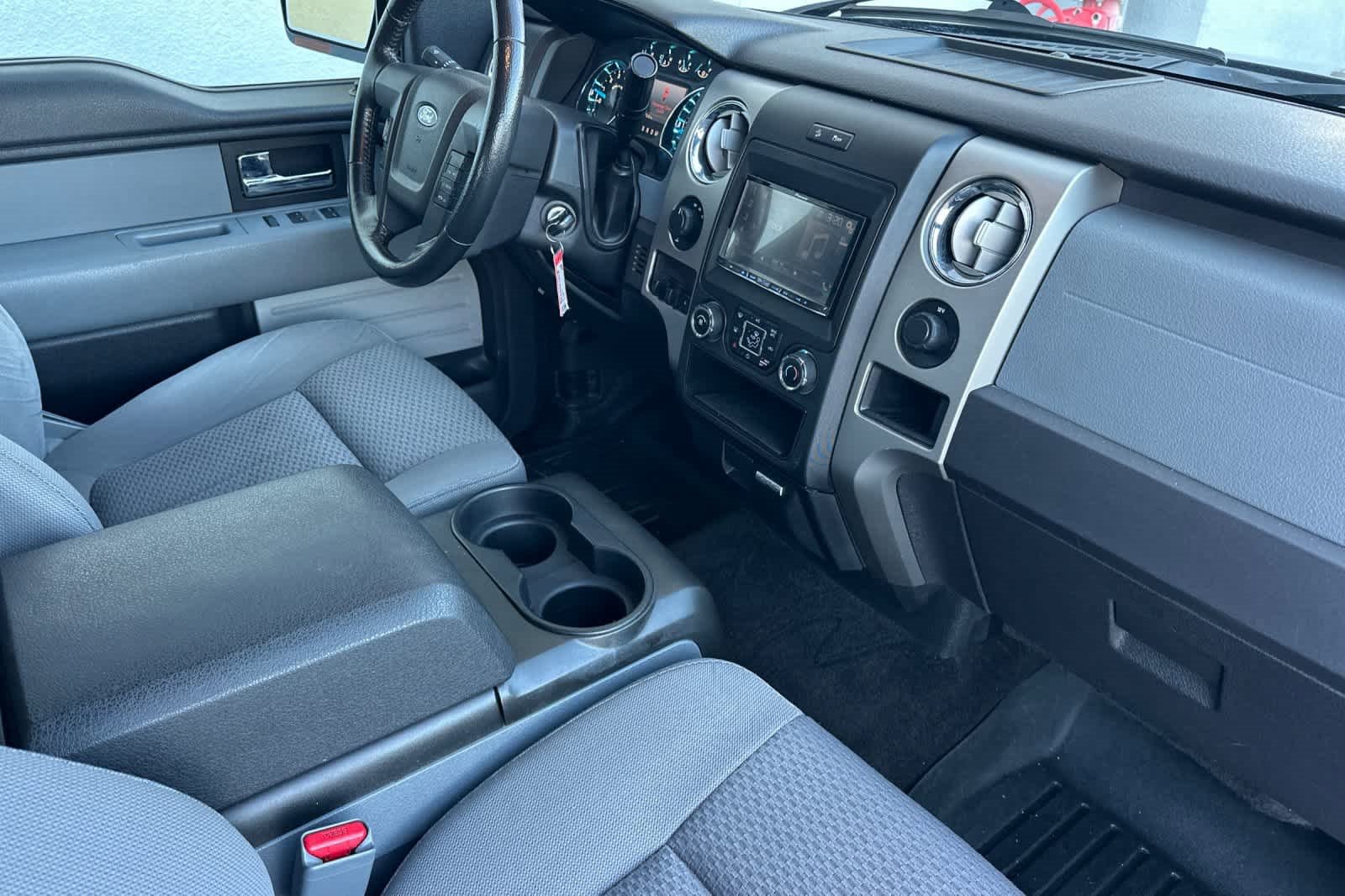 Used 2013 Ford F150 XLT w/ XLT Chrome Pkg image 15