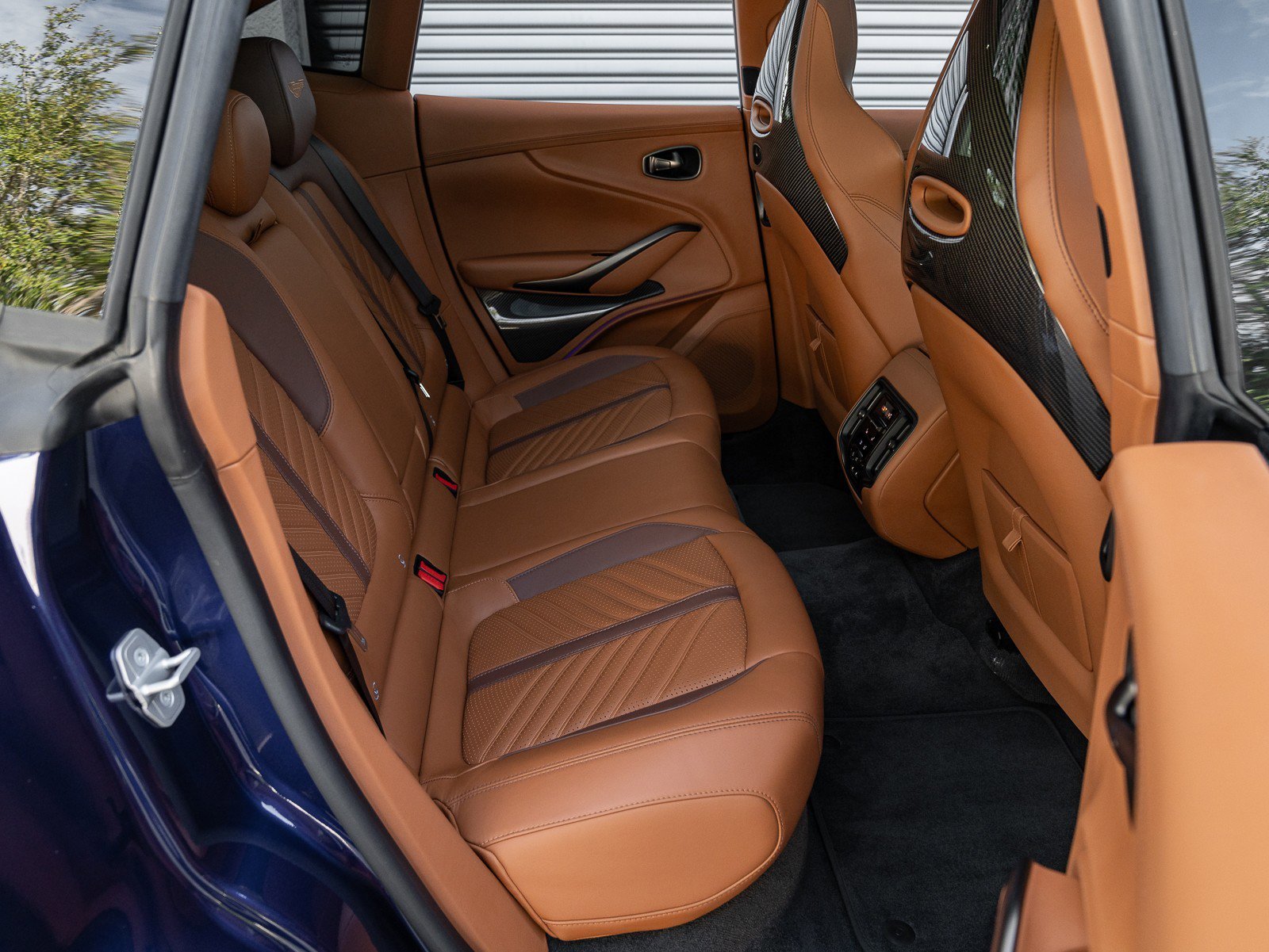 Used 2023 Aston Martin DBX 707 image 42