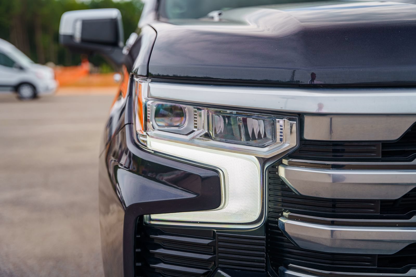 Used 2024 Chevrolet Silverado 1500 High Country w/ Technology Package AWD/4WD image 12