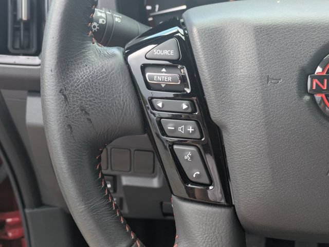 Used 2025 Nissan Frontier PRO-4X AWD/4WD image 18