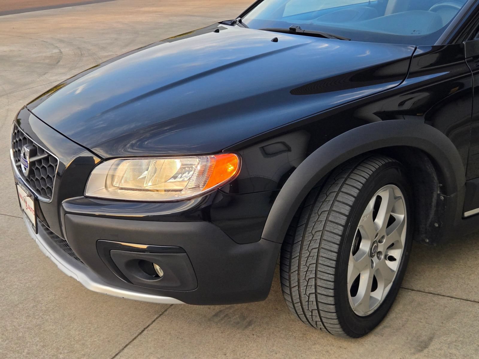 Used 2016 Volvo XC70 T5 Premier w/ Proximity Package AWD/4WD image 39
