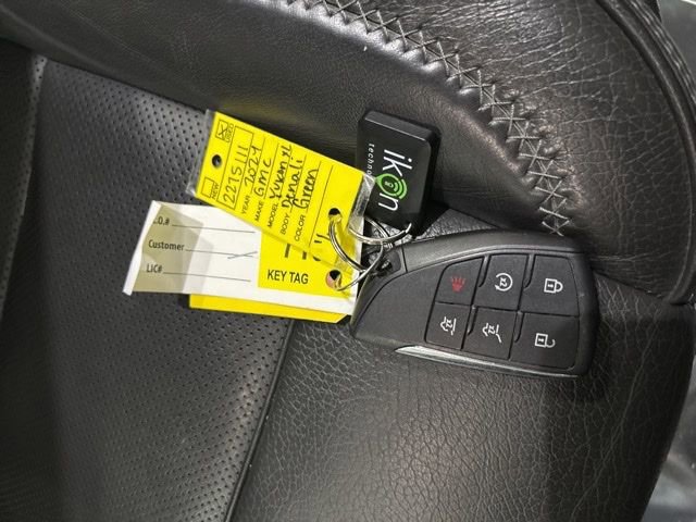 Used 2024 GMC Yukon XL Denali image 38