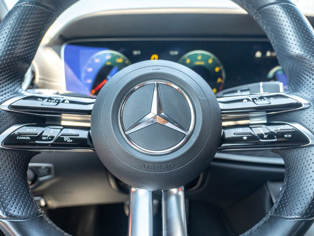 Used 2022 Mercedes-Benz E 450 4MATIC Cabriolet image 15