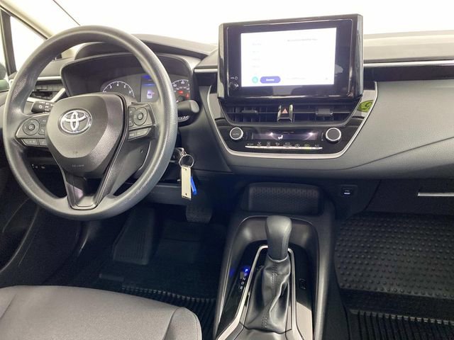 Used 2025 Toyota Corolla LE image 13