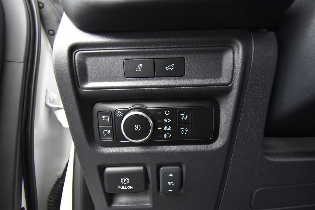 Used 2024 Ford Expedition Platinum AWD/4WD image 32