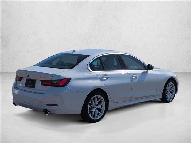 Used 2025 BMW 330i Sedan w/ Convenience Package RWD image 5