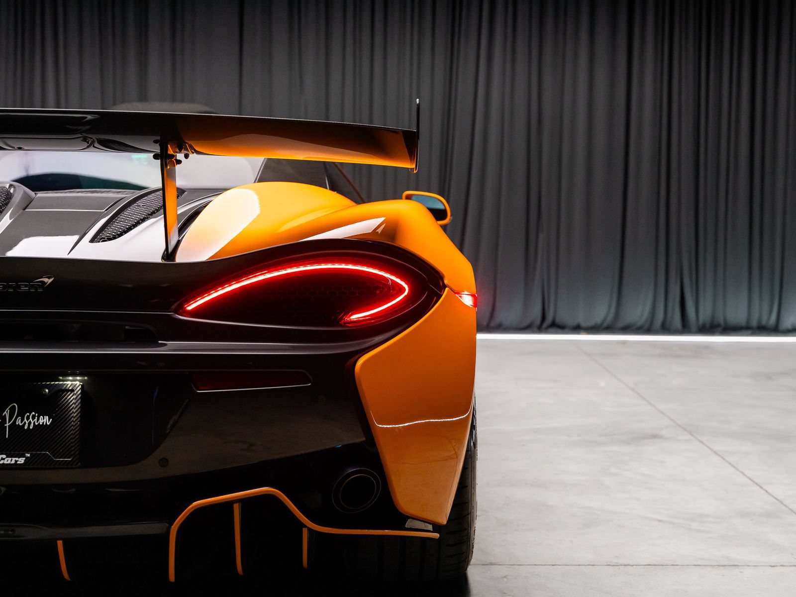Used 2020 McLaren 620R RWD image 39