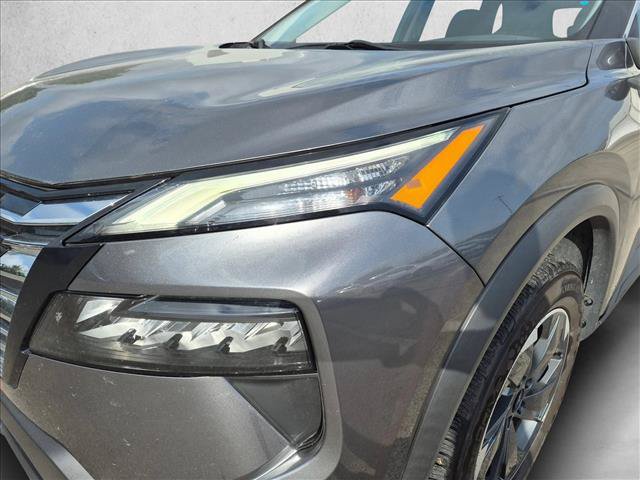 Used 2024 Nissan Rogue SV AWD/4WD image 9