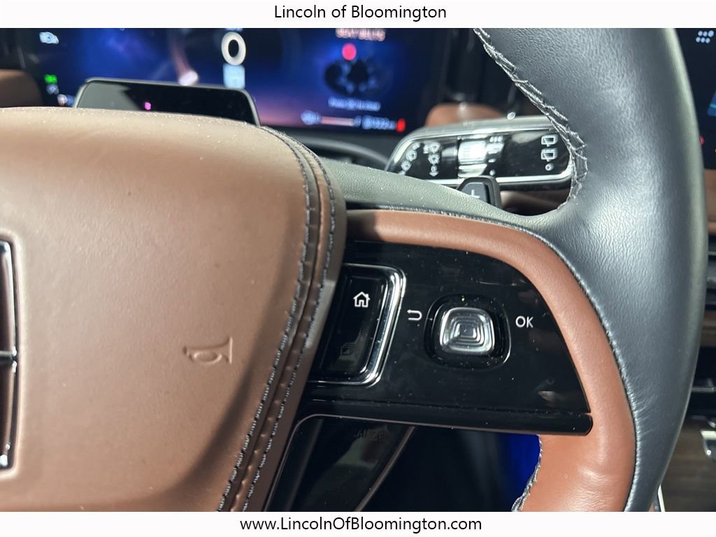 Certified 2025 Lincoln Aviator Reserve w/ Illumination Package image 34