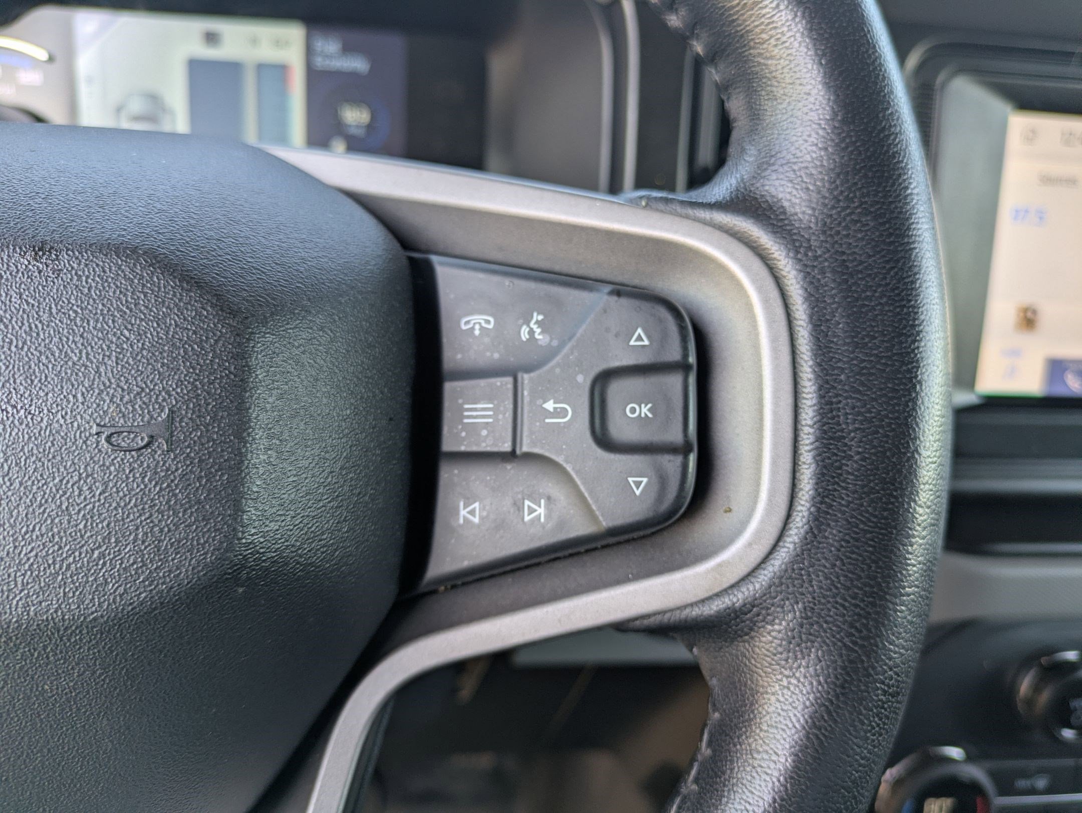 Used 2021 Ford Bronco Badlands image 18