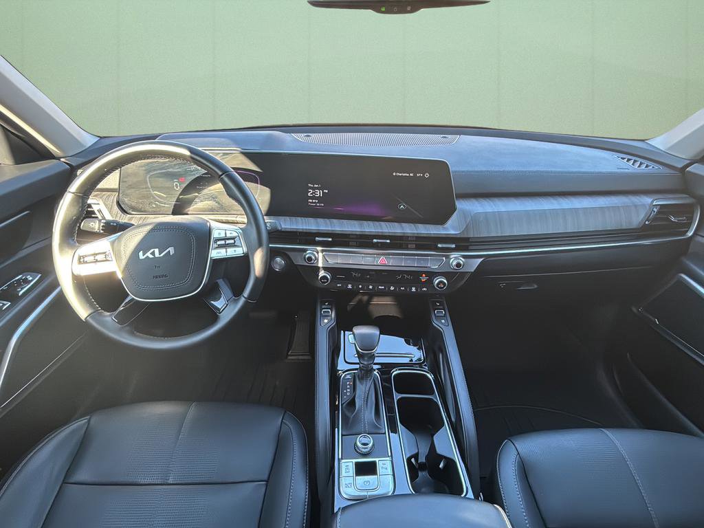Used 2024 Kia Telluride EX w/ EX Captain's Chair Package image 25