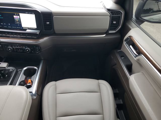 Used 2024 Chevrolet Silverado 1500 LT Trail Boss w/ Convenience Package II AWD/4WD image 20