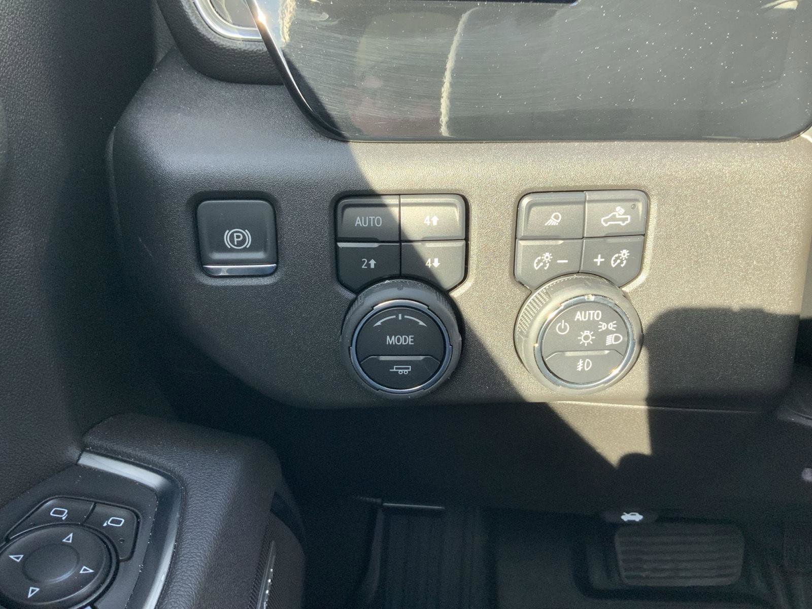 New 2025 Chevrolet Silverado 1500 RST image 38