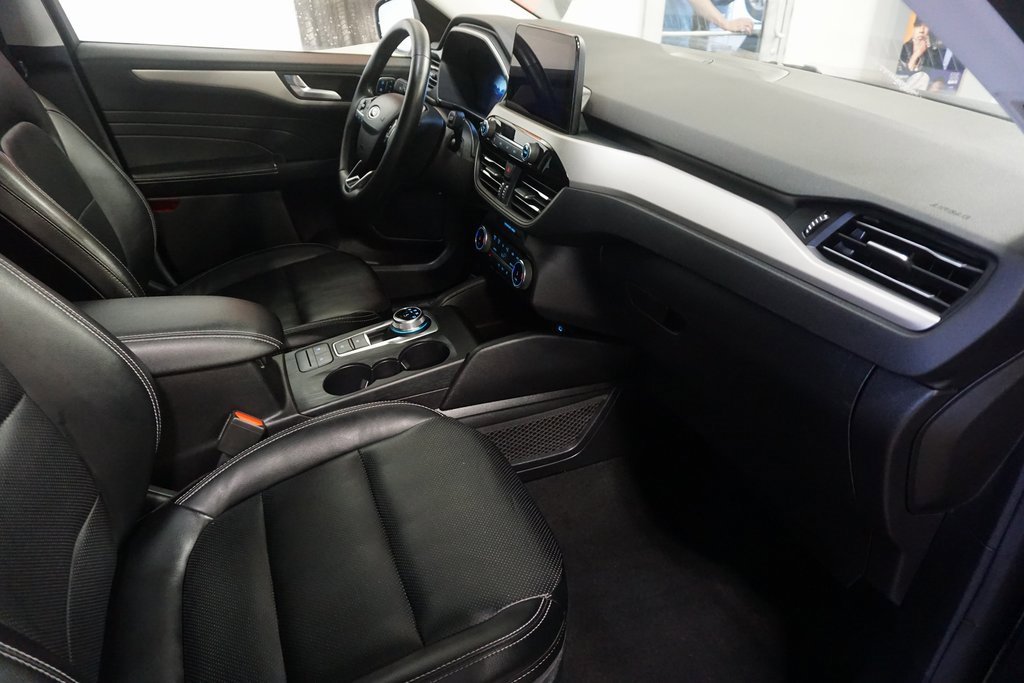 Used 2022 Ford Escape SEL w/ Technology Package image 29