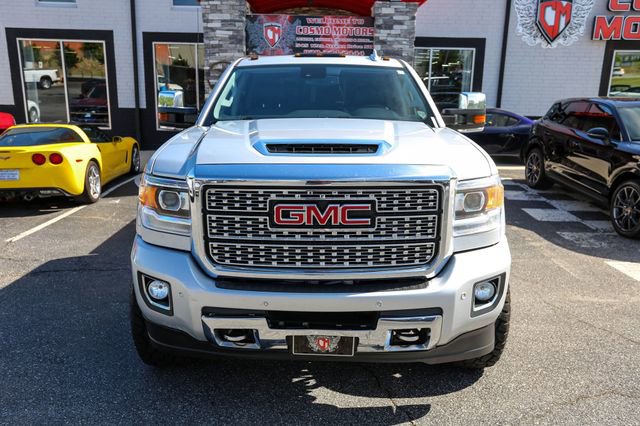 Used 2019 GMC Sierra 2500 Denali w/ Duramax Plus Package AWD/4WD image 14