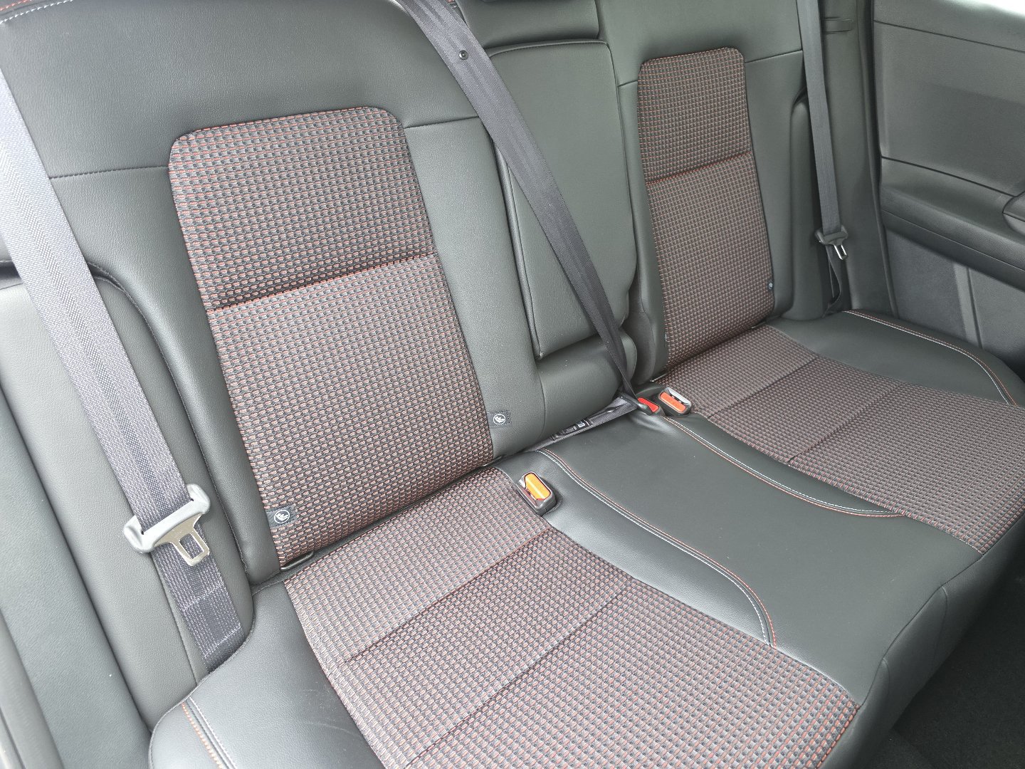 New 2026 Nissan Kicks SR AWD/4WD image 24