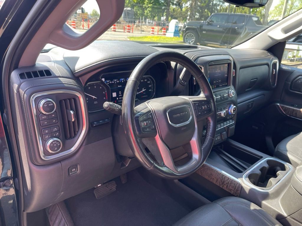 Certified 2021 GMC Sierra 1500 Denali w/ Denali Ultimate Package AWD/4WD image 5