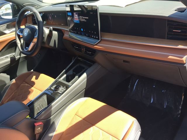 New 2026 Volkswagen Tiguan SEL R-Line image 12