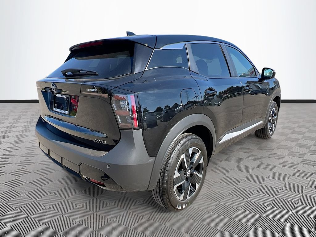 Used 2025 Nissan Kicks SV AWD/4WD image 7