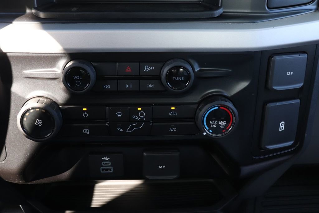 New 2026 Ford F550 4x4 Regular Cab Super Duty image 12
