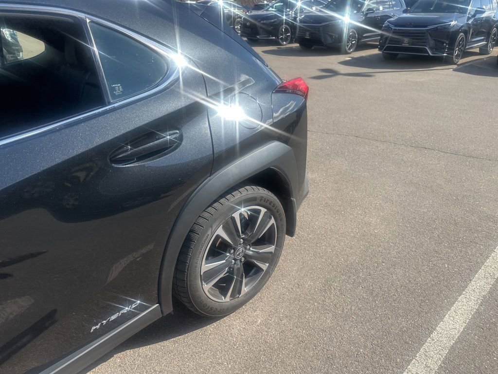 Used 2021 Lexus UX 250h w/ Premium Package image 6