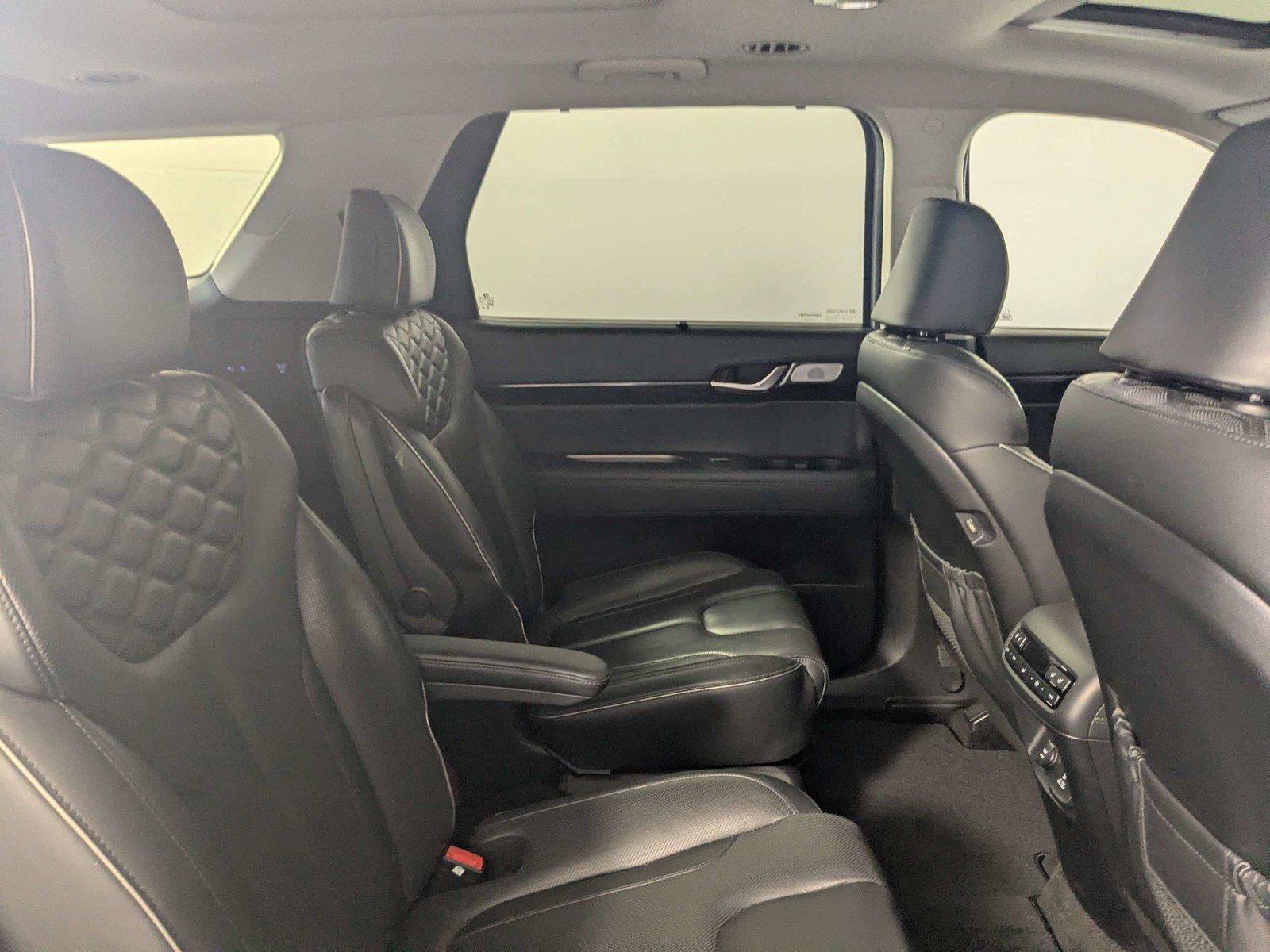 Used 2022 Hyundai Palisade Limited FWD image 28