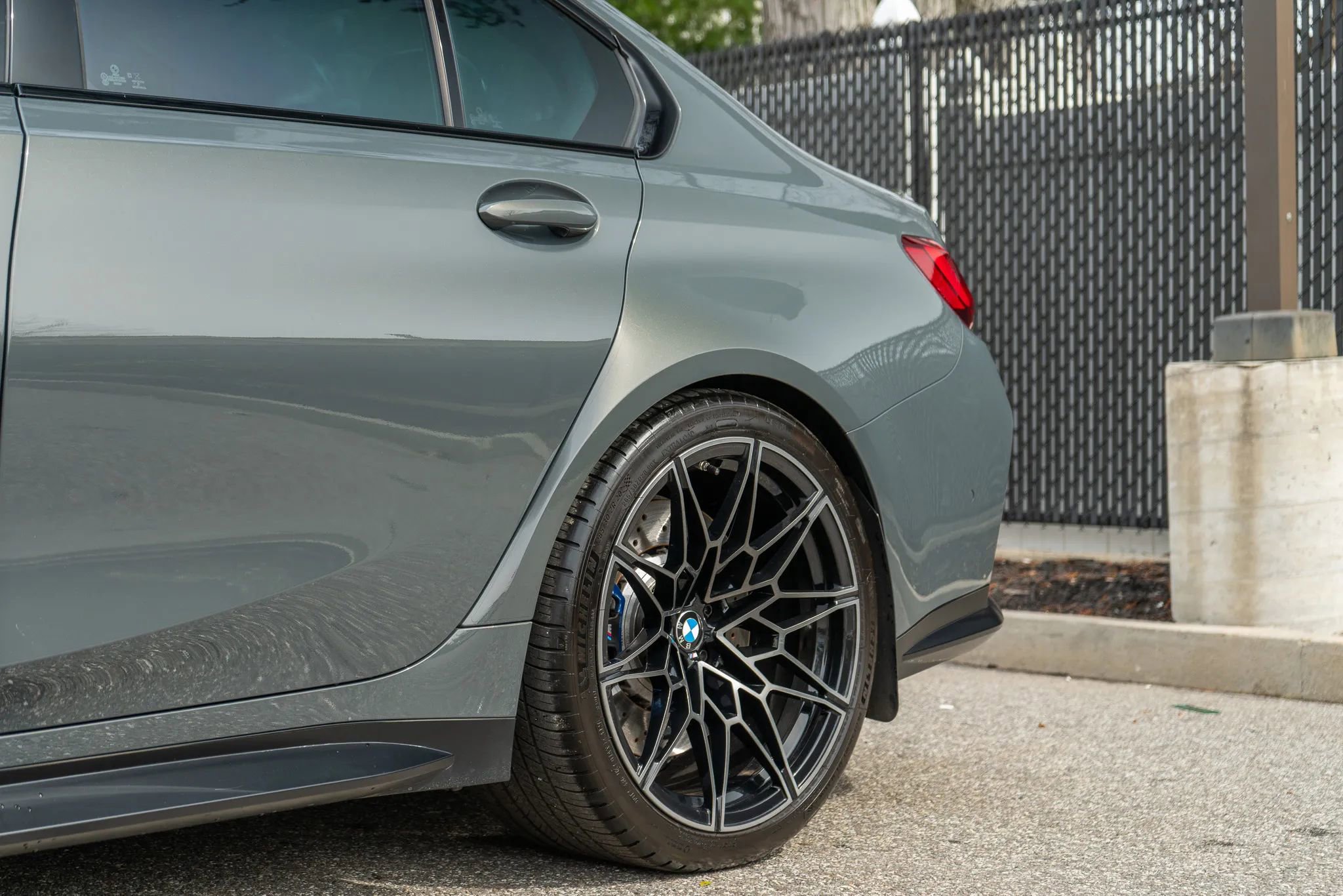 Used 2022 BMW M3 Competition w/ M Carbon Exterior Package image 40