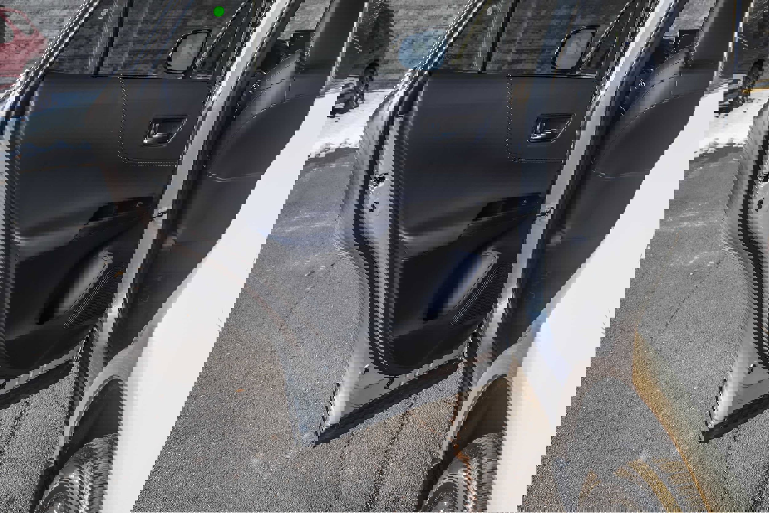 Certified 2024 Toyota Venza Limited image 19