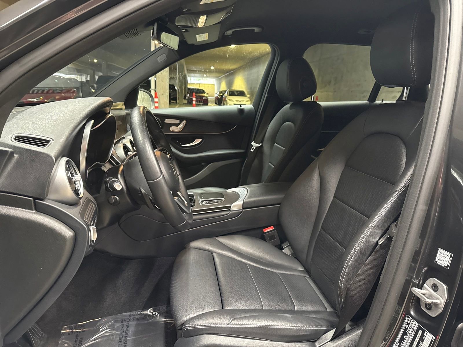 Used 2022 Mercedes-Benz GLC 300 4MATIC image 9