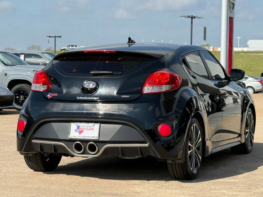 Used 2016 Hyundai Veloster Turbo R-Spec image 9