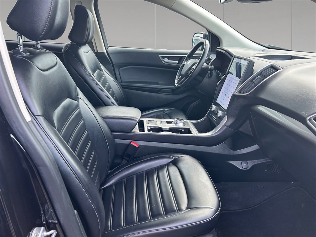 Used 2023 Ford Edge SEL image 17