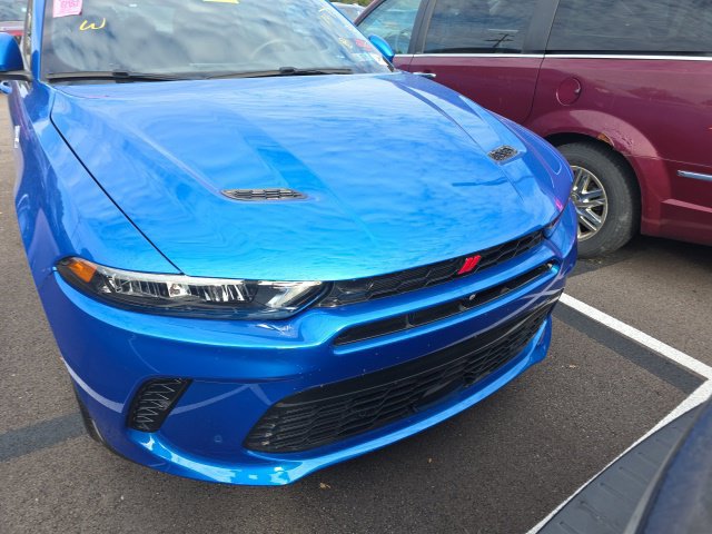 Used 2024 Dodge Hornet R/T w/ Tech Pack w/o Parking AWD/4WD image 2