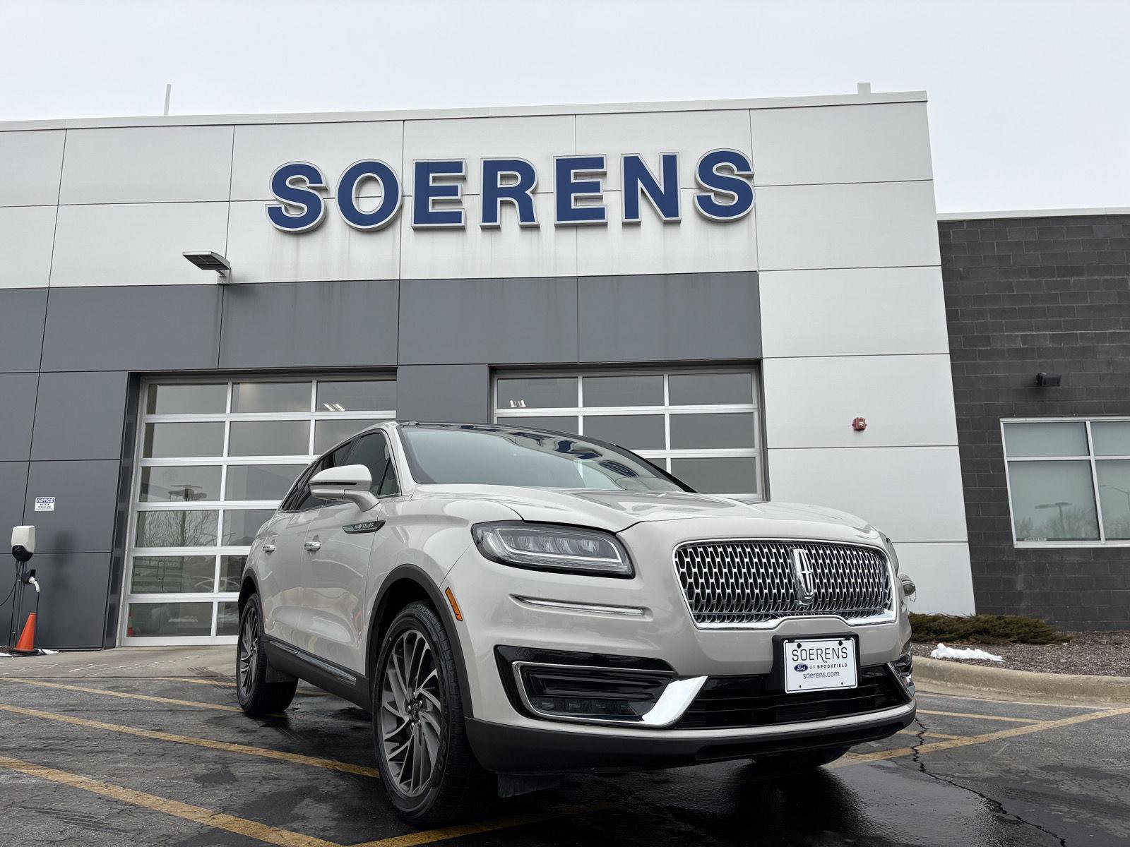 Used 2020 Lincoln Nautilus Reserve image 1