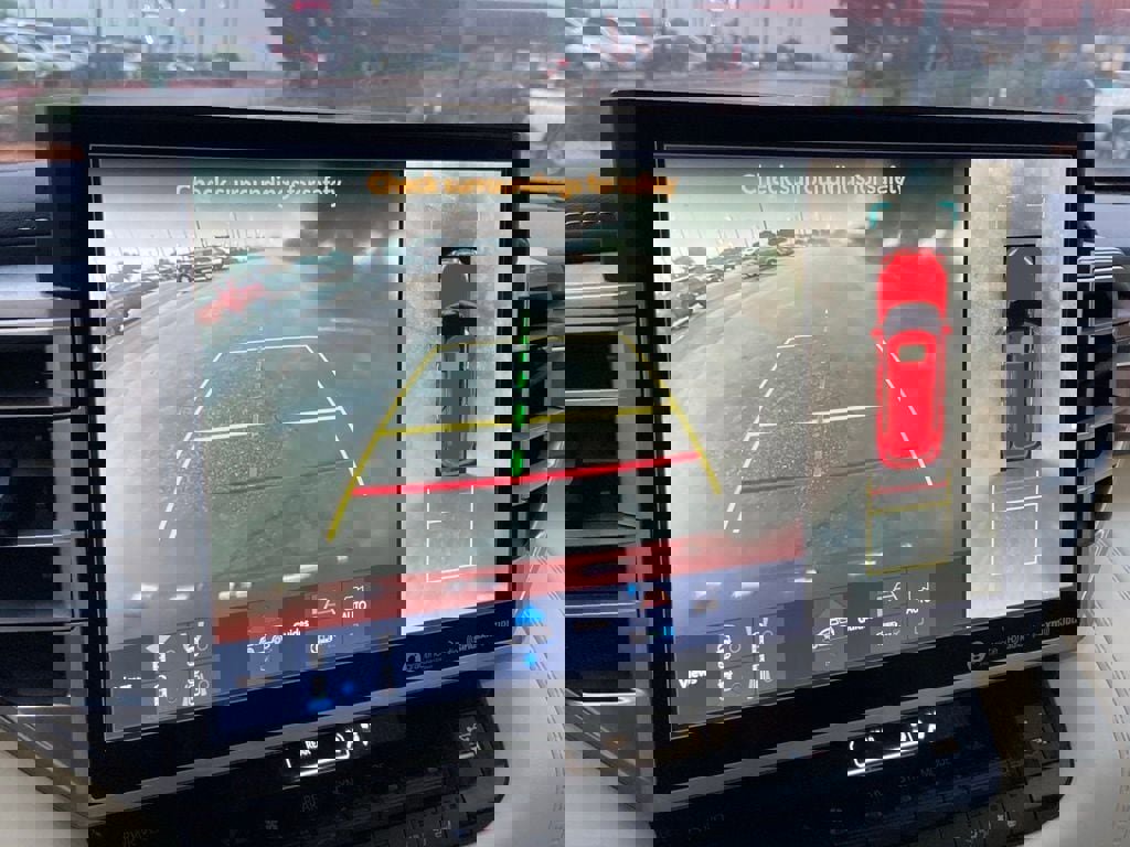 Used 2023 Toyota Sequoia Capstone AWD/4WD image 24