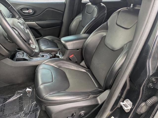 Used 2019 Jeep Cherokee Latitude Plus image 15