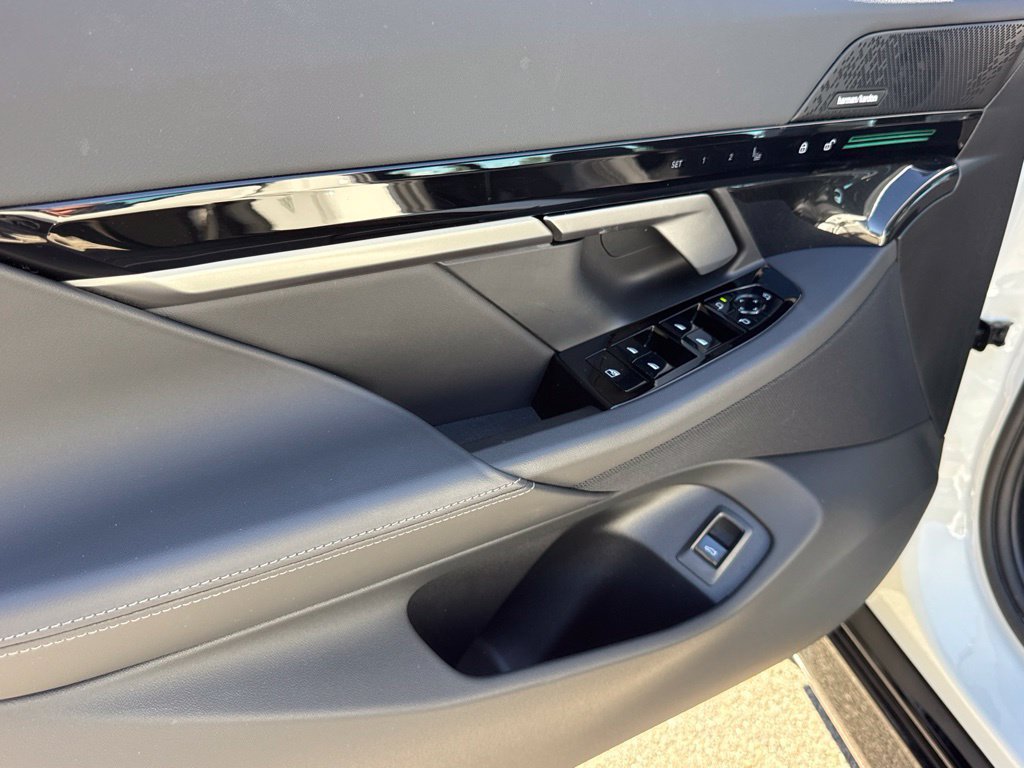 Used 2026 BMW 530i w/ M Sport Package RWD image 50