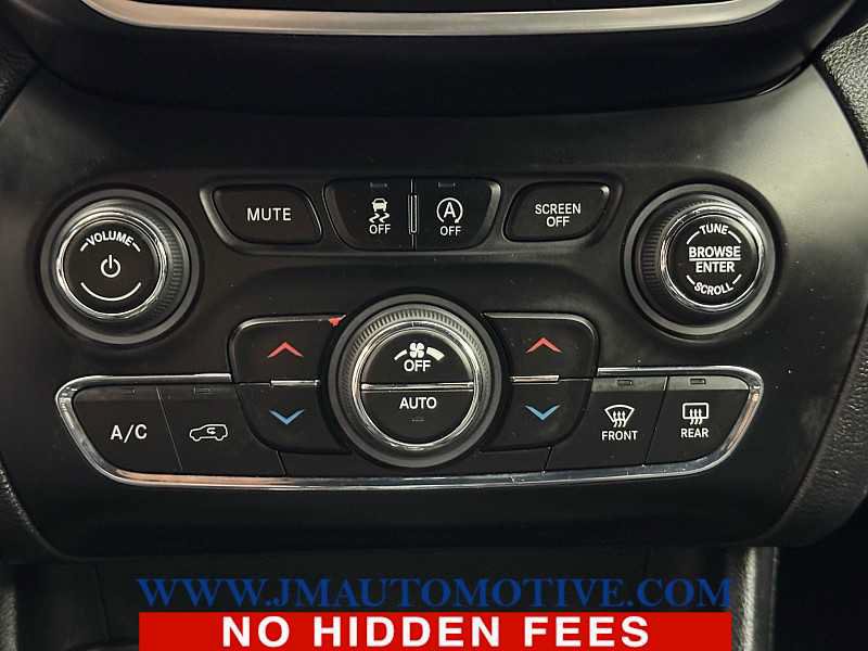 Used 2021 Jeep Cherokee Latitude Lux 80th Anniv w/ Quick Order Package 26U 80TH FWD image 26
