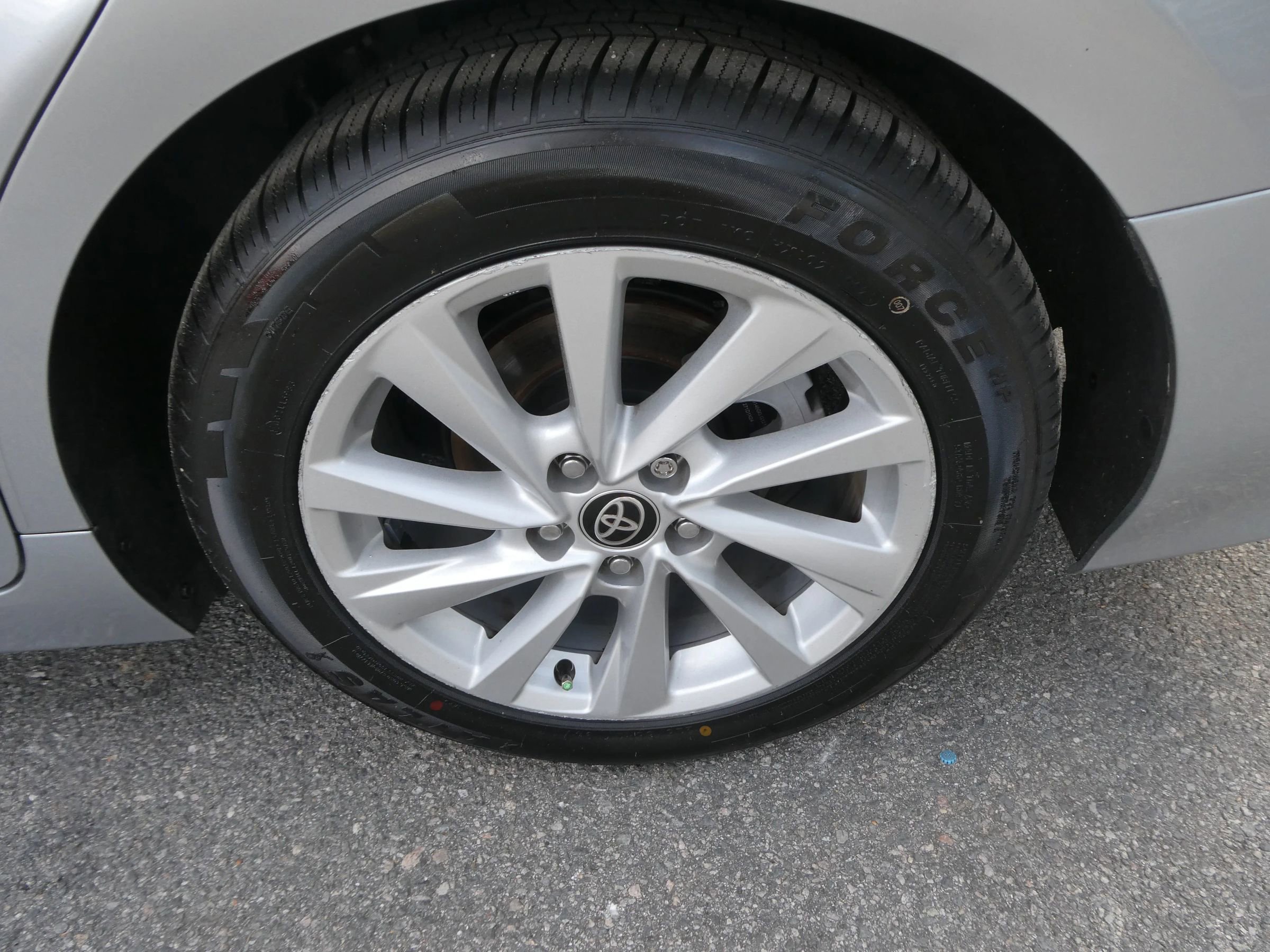 Used 2022 Toyota Camry LE FWD image 32