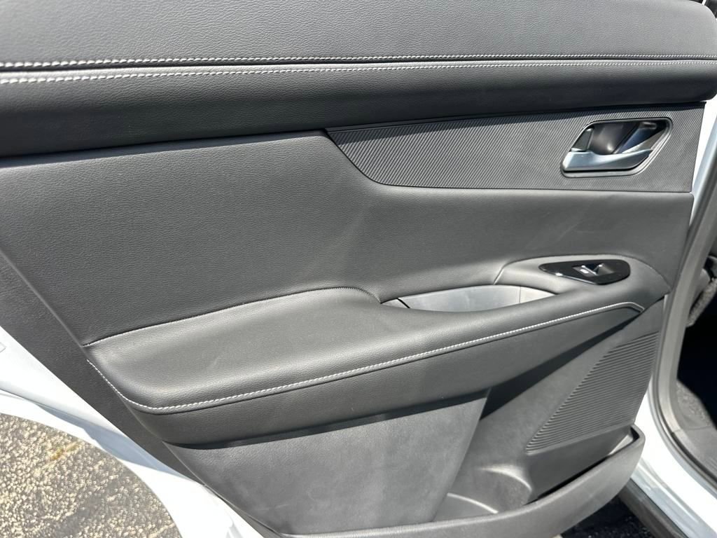 New 2025 Nissan Murano SL w/ Cargo Package image 15