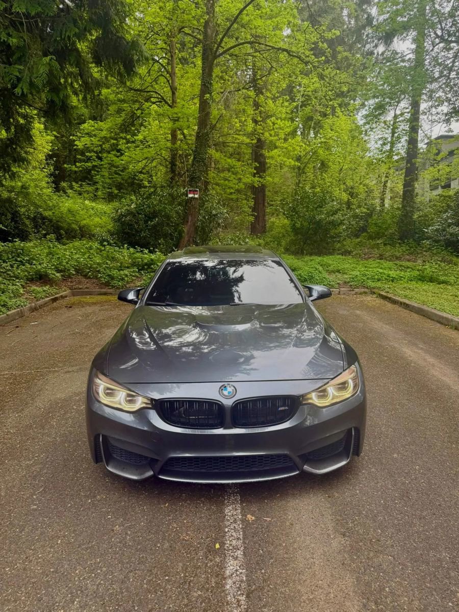 Used 2015 BMW M4 Coupe w/ Lighting Package RWD image 1