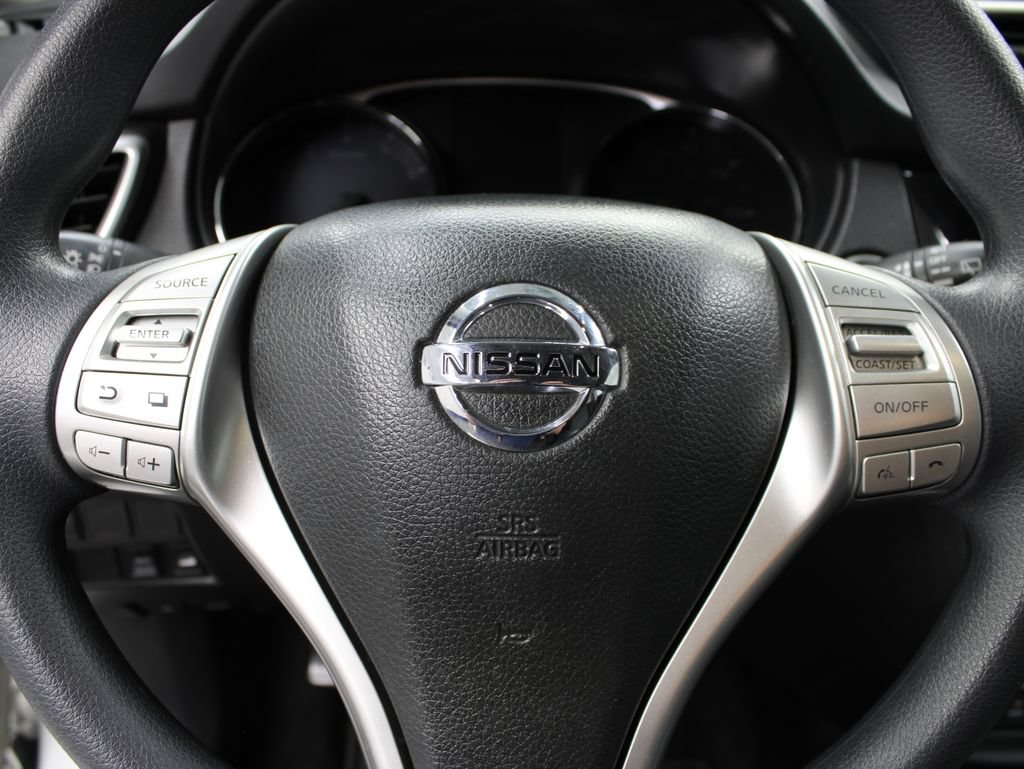 Used 2015 Nissan Rogue SV AWD/4WD image 45