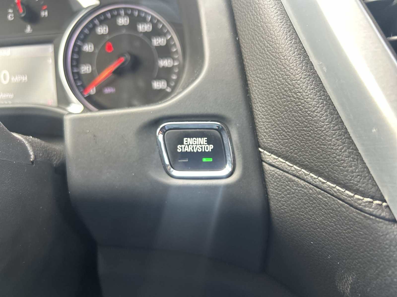 Used 2023 GMC Acadia SLT w/ Elevation Edition image 17