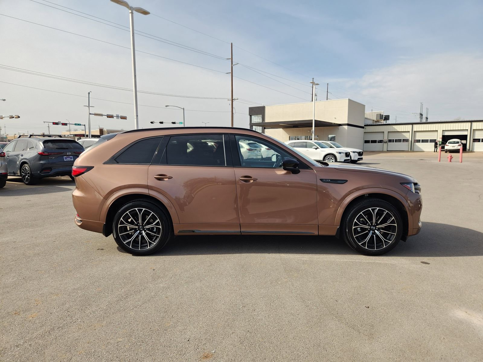 Used 2025 MAZDA CX-70 3.3 Turbo S w/ Premium Package image 7