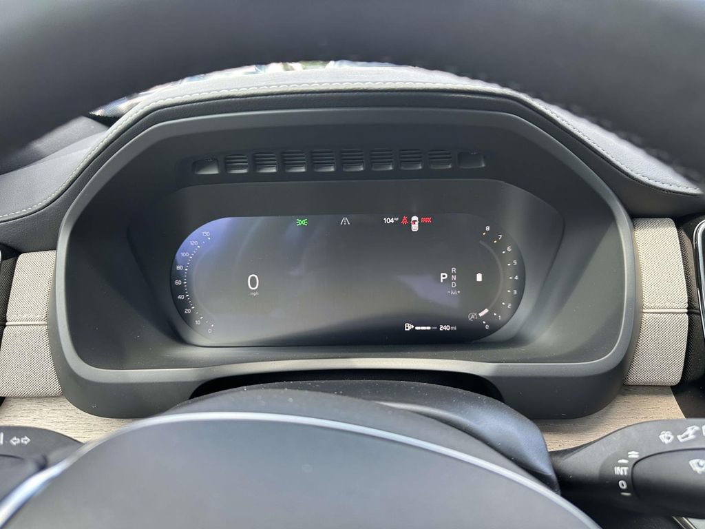 Certified 2026 Volvo XC90 B6 Ultra w/ Protection Package AWD/4WD image 23